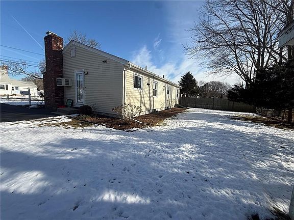 3rd image of 53 Whipple Ave