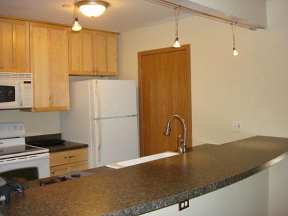 4th image of 1341 Cunat Ct APT 1B