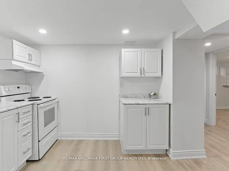 46 Tulloch Dr #BASEMENT — Photo 3