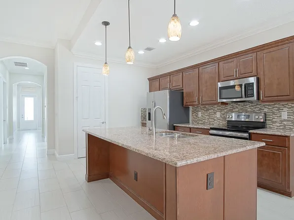 1819 Oak Grove Court, Vero Beach, FL 32966
