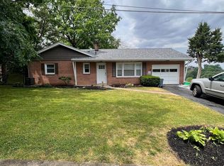 1024 Crestview Ave, Reading, PA 19607