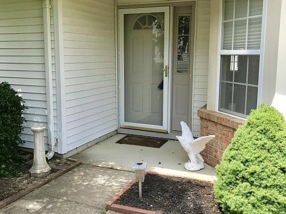 3rd image of 2402 Torrington Dr