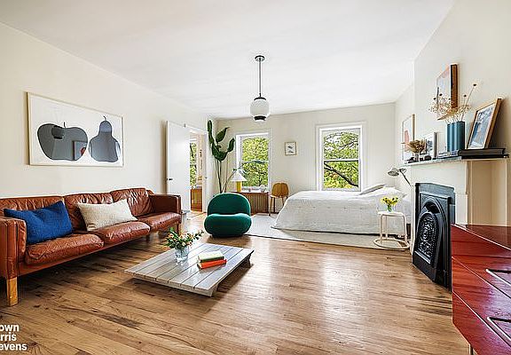 3rd image of 9 Lefferts Pl #3