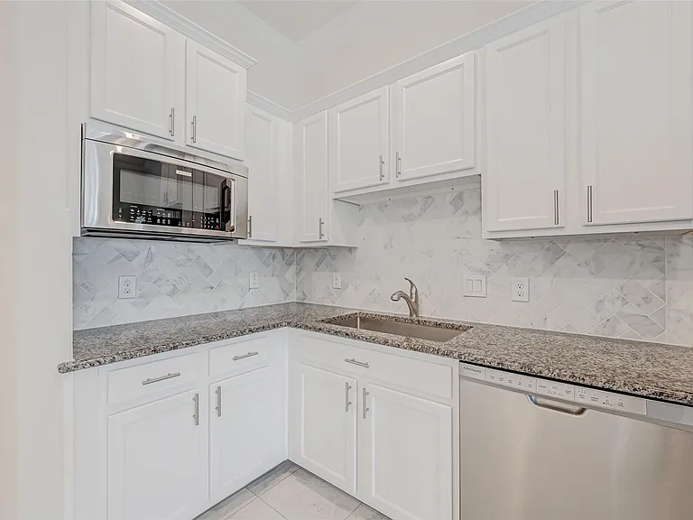 1003 Grey Dusk Ct — Photo 32