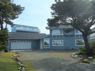 384 Pebble Beach Dr, Crescent City, CA 95531