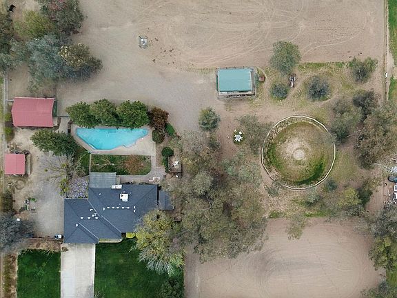 2nd image of 37844 Avenue 13