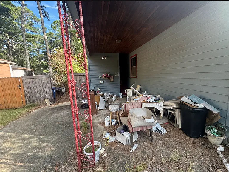 208 Carol Dr — Photo 5