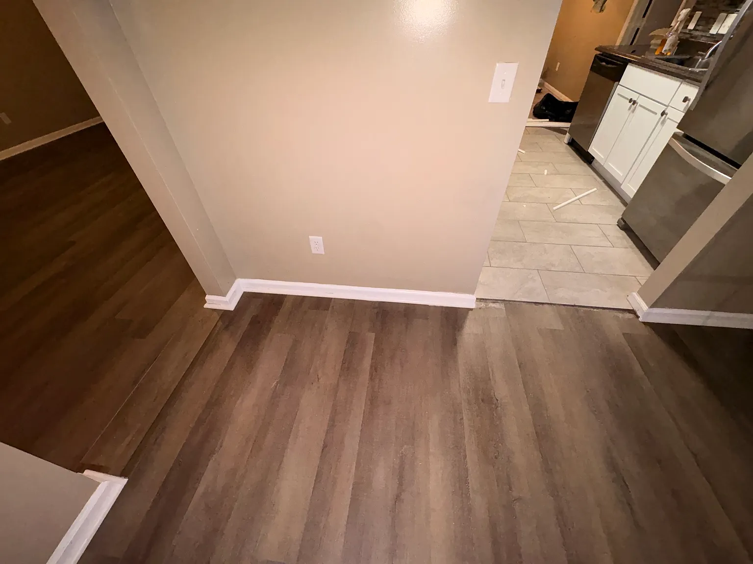 712 Edgewood Ct — Photo 4