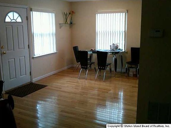 2nd image of 43 Mosel Ave