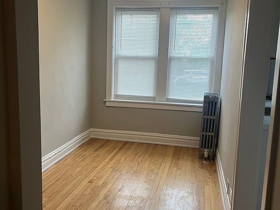 5th image of 5852 W Higgins Ave Side 1B