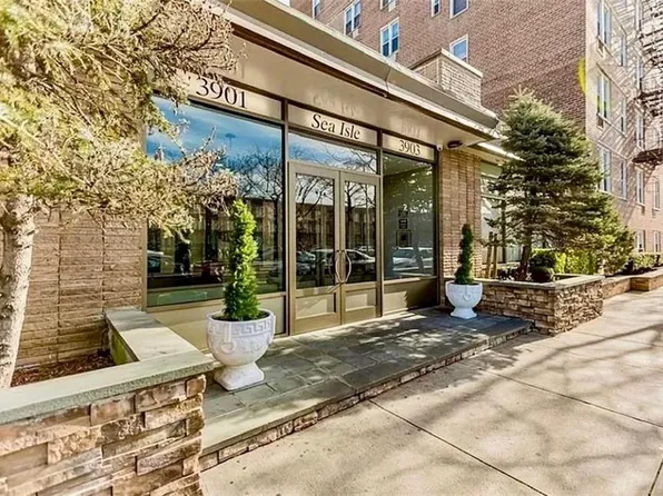 3909 Nostrand Ave #2C, Brooklyn, NY 11235