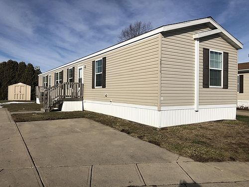 1st image of 2816 Deerfield Run Blvd
