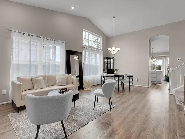 4912 S Fultondale Way, Aurora, CO 80016