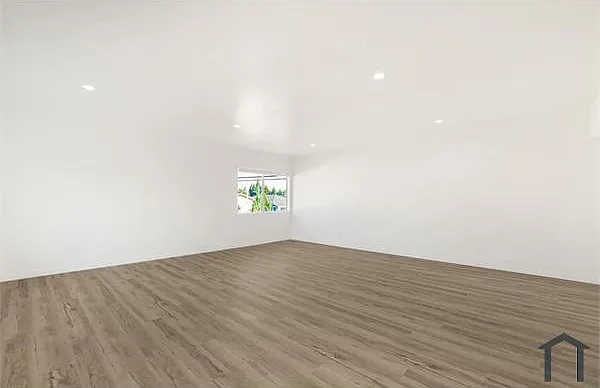 13406 S Vermont Ave #6 — Photo 1