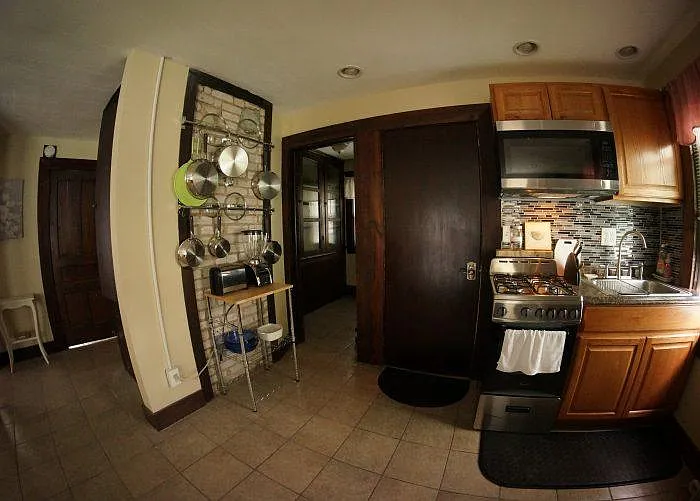 907 Genesee St — Photo 7