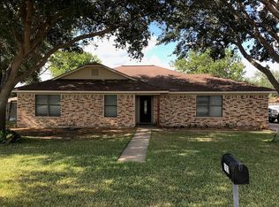 102 E Grouse Rd, Victoria, TX 77905