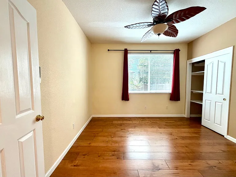 497 Williams St — Photo 30