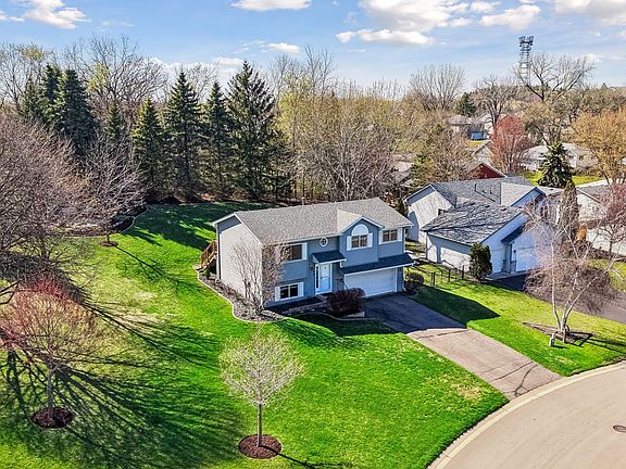2nd image of 2566 Brittany Ln