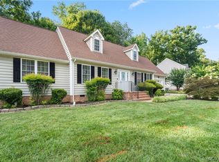 212 Breezy Hill Dr, Colonial Heights, VA 23834