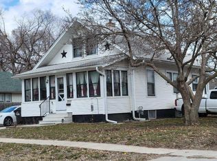3717 9th St, Des Moines, IA 50313