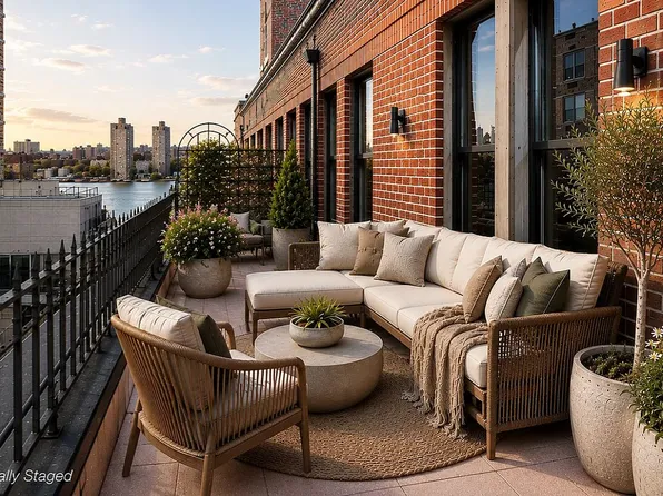 440 W End Ave #Phd, New York, NY 10024