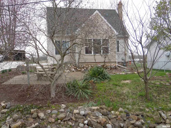 10108 S Maple St, Mapleton, IL 61547