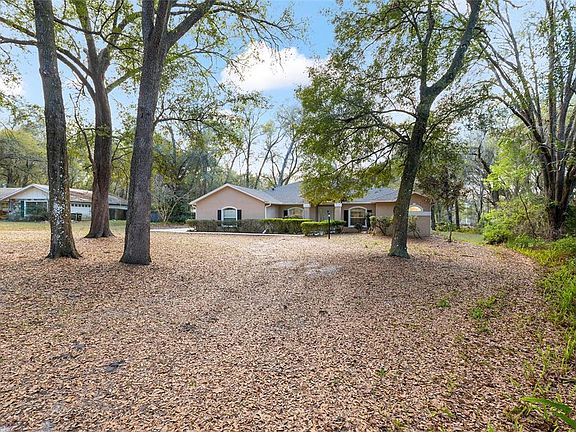 3rd image of 14650 SE 1st Avenue Rd