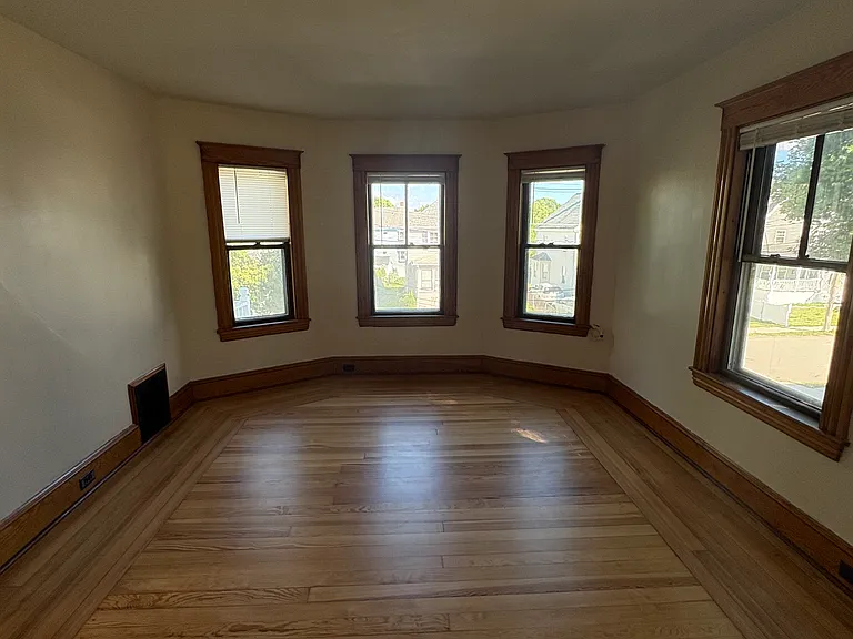 68-70 Adams St #2 — Photo 17
