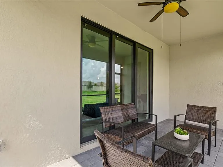 1638 Saddlewood Cir — Photo 40