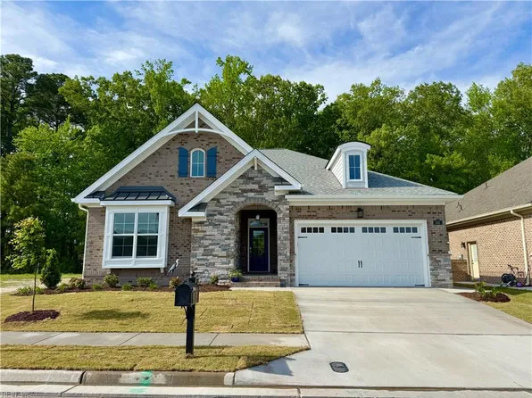 1513 Caden Ln #29, Chesapeake, VA 23322