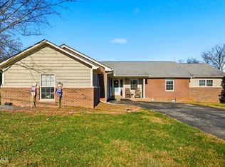 3102 Lee Dr, Morristown, TN 37814