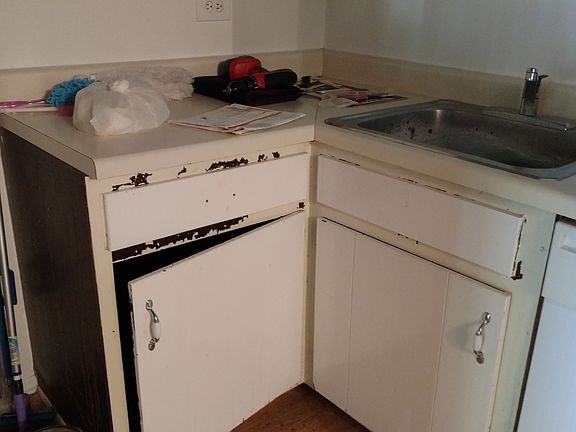 2nd image of 128 Cora Ave APT E
