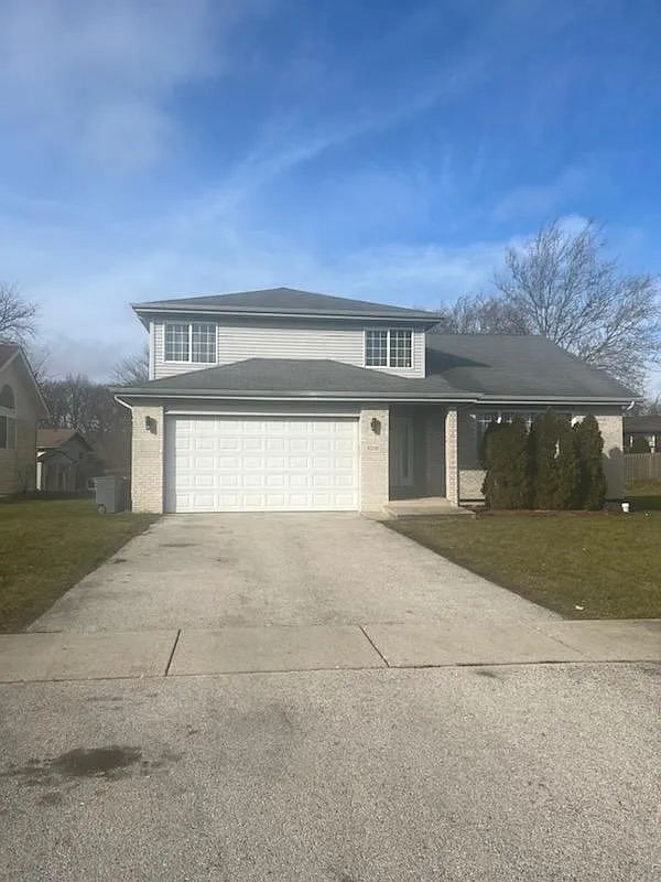 1016 Blackhawk Dr photo 1