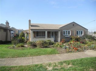 2010 Walnut St, Homestead, PA 15120