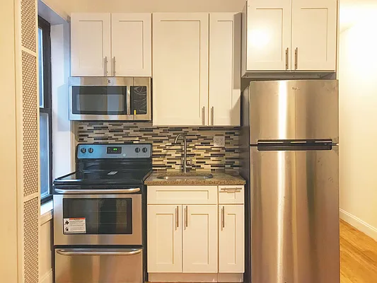 Rented by Lang Realty LLC | media 25