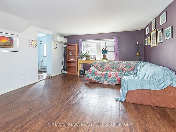 3rd image of 98 Chippawa Rd