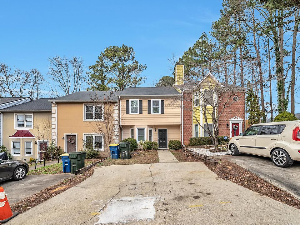 1st image of 1002 Kennesborough Rd NW