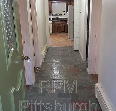 3rd image of 437 S Aiken Ave APT 1