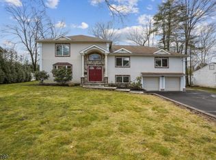 6 Afton Dr, Florham Park, NJ 07932