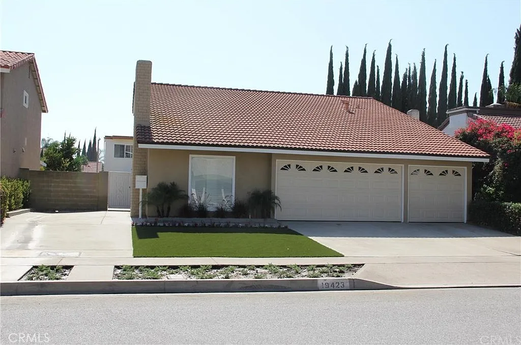 4 bed, 1658 sqft, $4,600 — Photo 1