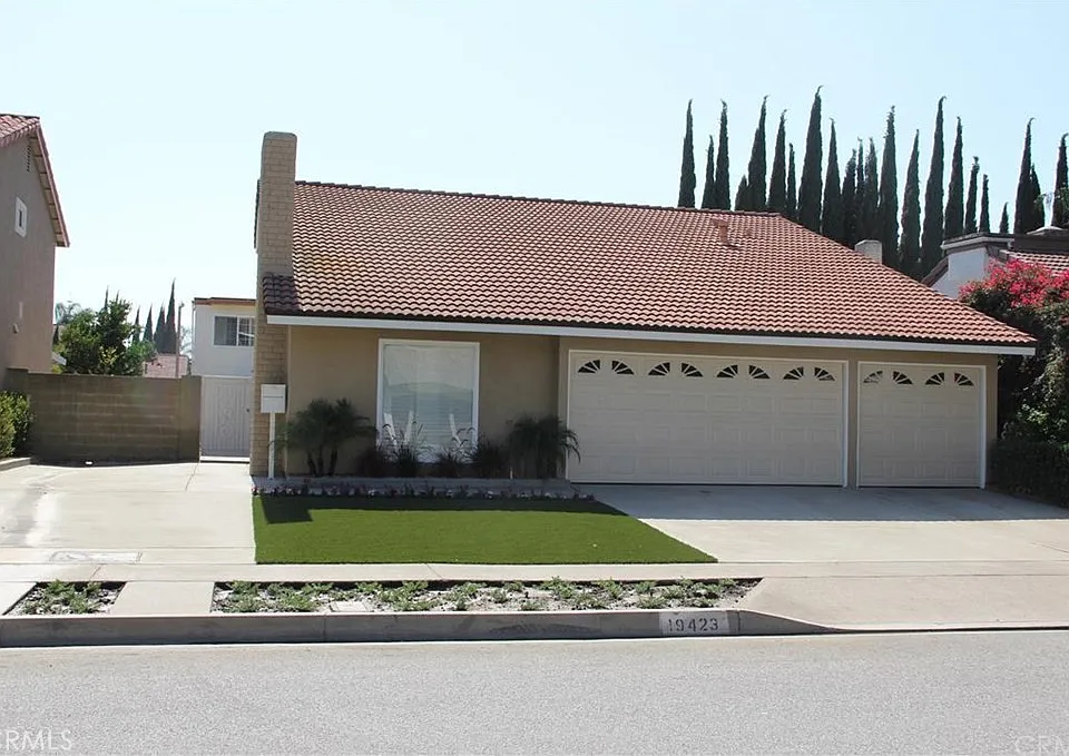 19423 Stefani Ave