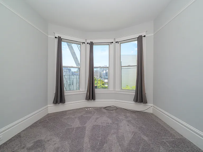 1535 Larkin St #B — Photo 21