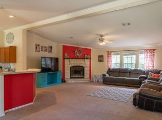 2290 Topeka Ct, Granbury, TX 76048