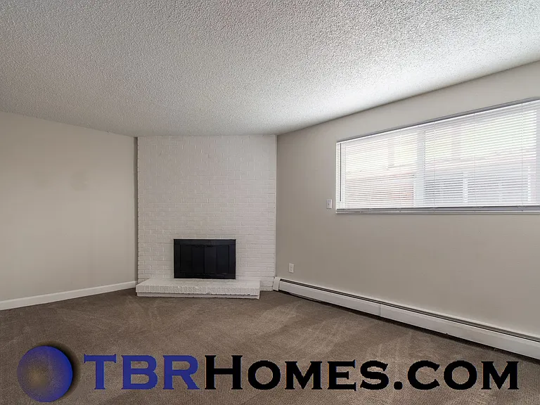 8656 W 62nd Pl — Photo 5