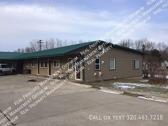 2nd image of 806 W 5th St #20