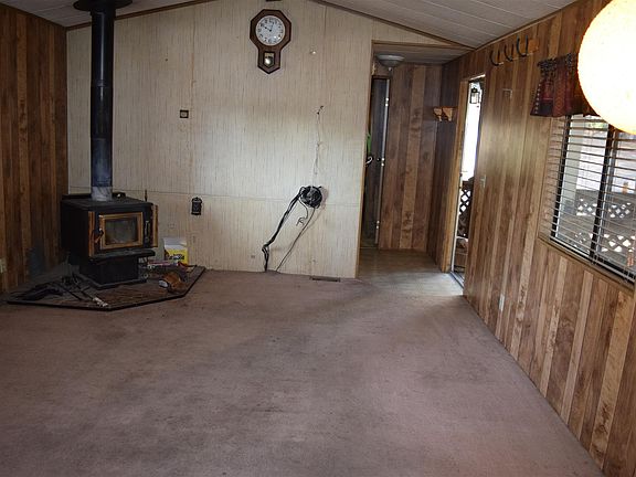 4th image of 23631 Kreitzer Way