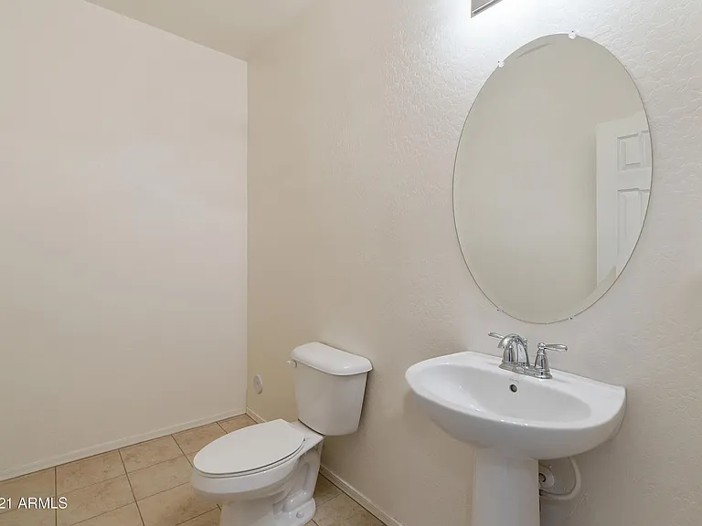 18013 W Tina Ln — Photo 3