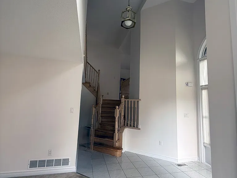 43 Falconridge Dr — Photo 19