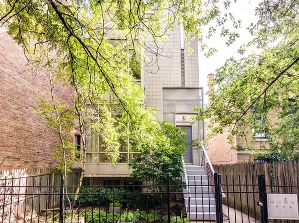 2007 W Evergreen Ave, Chicago, IL 60622