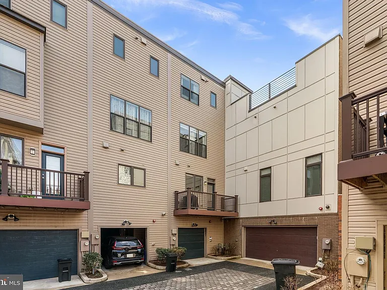 8087 Tribeca St — Photo 11